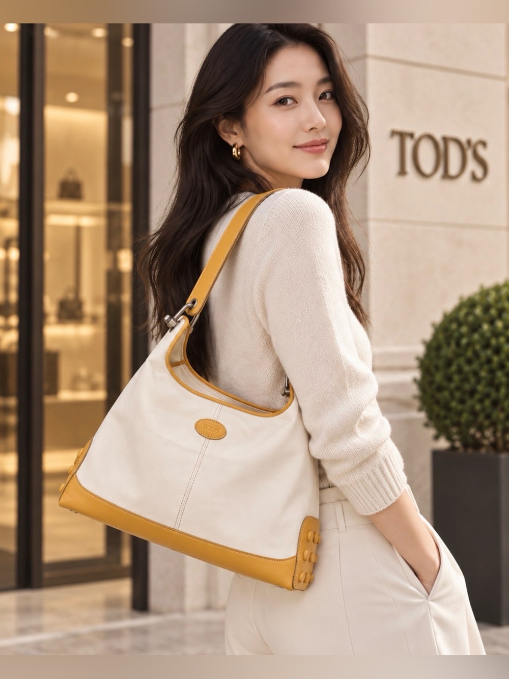Tod's Cream Canvas & Leather Shoulder Bag Made in Italy Hobo